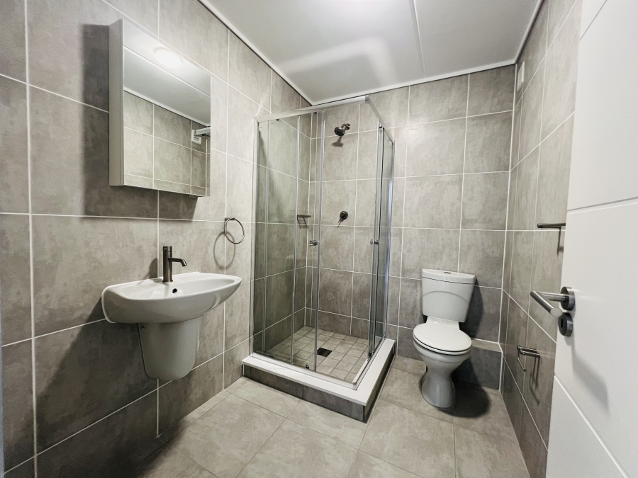 To Let 2 Bedroom Property for Rent in Admirals Park Western Cape